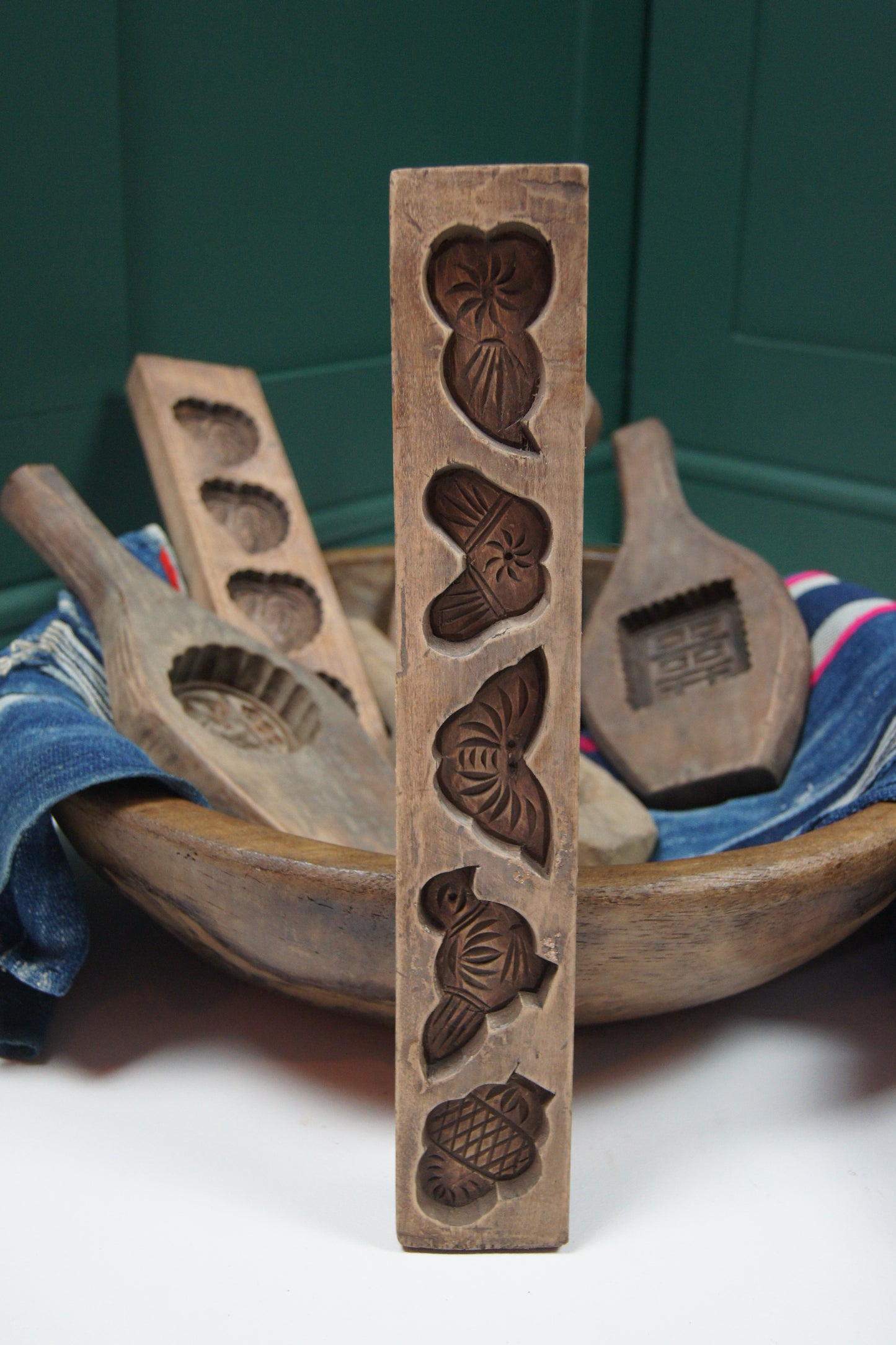 Medium Wooden Vintage Chinese/Japanese Cake Mold