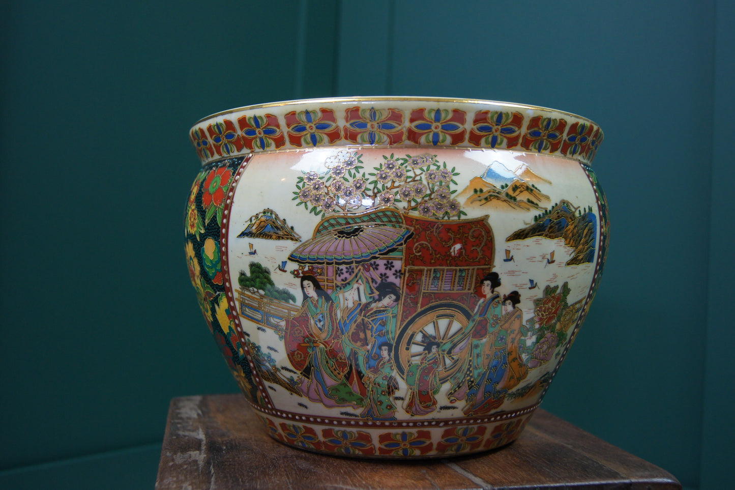 Gilt Oriental Chinese Planter