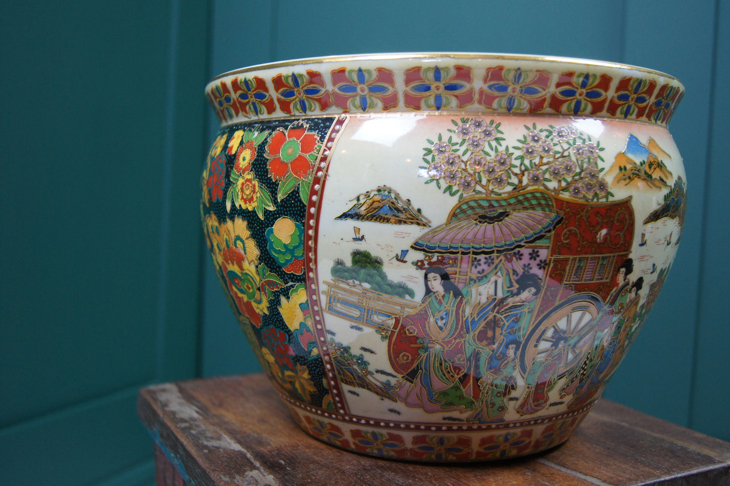 Gilt Oriental Chinese Planter