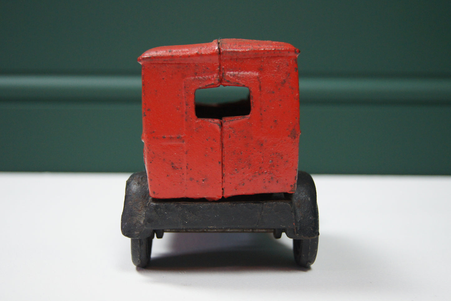 Vintage Cast Iron 'Brooke Bond Tea' Van