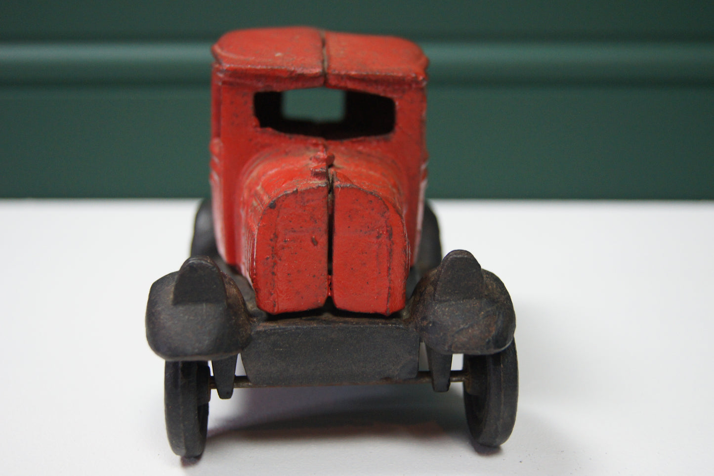 Vintage Cast Iron 'Brooke Bond Tea' Van