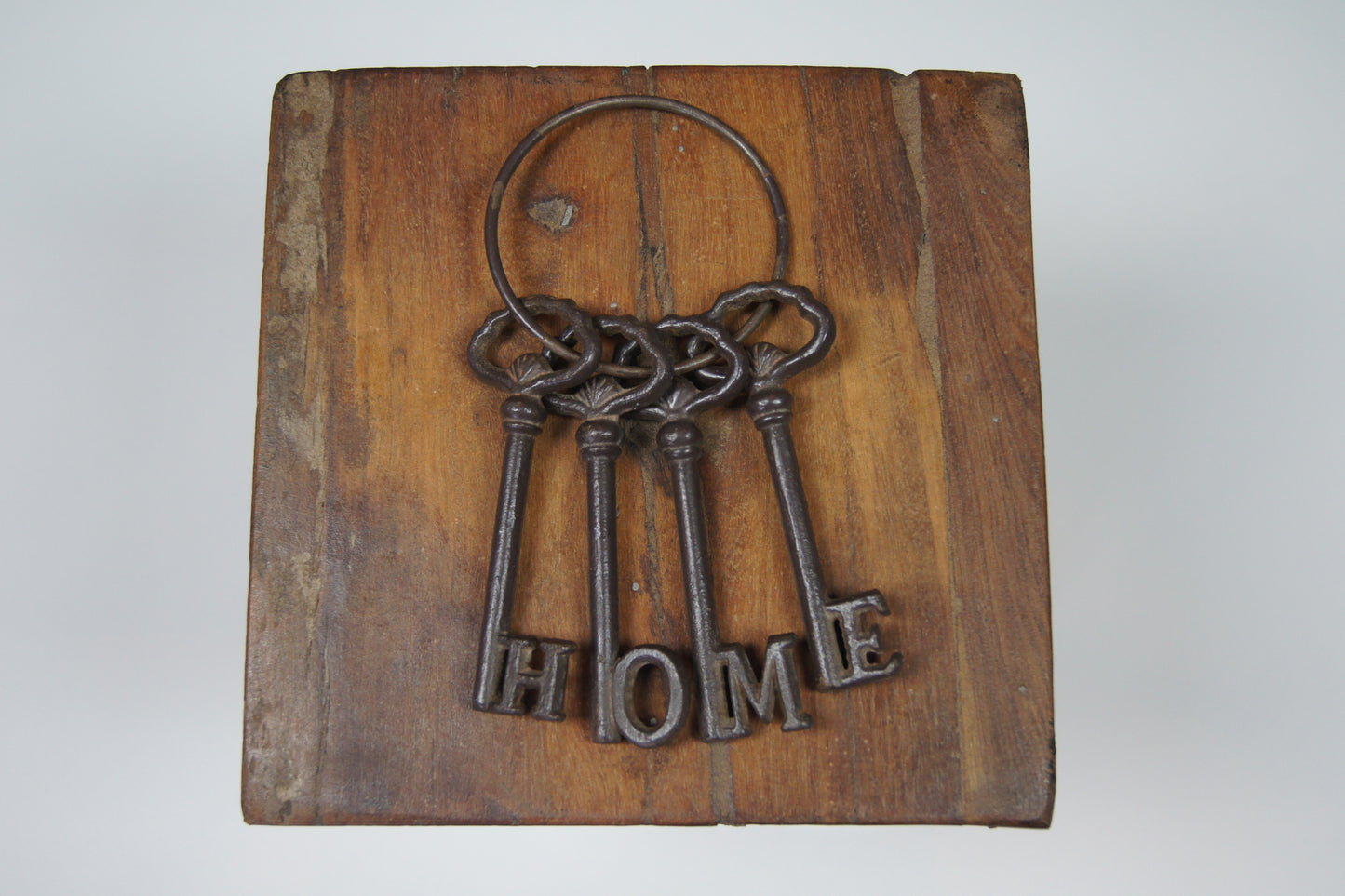 Set of 4 Large Cast Iron 'HOME' Keys