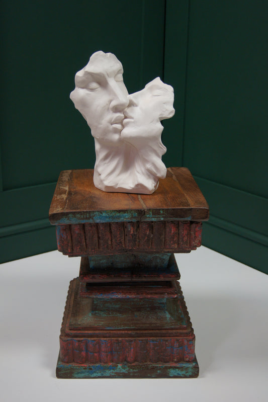 Kissing Couple Sculpture Vase