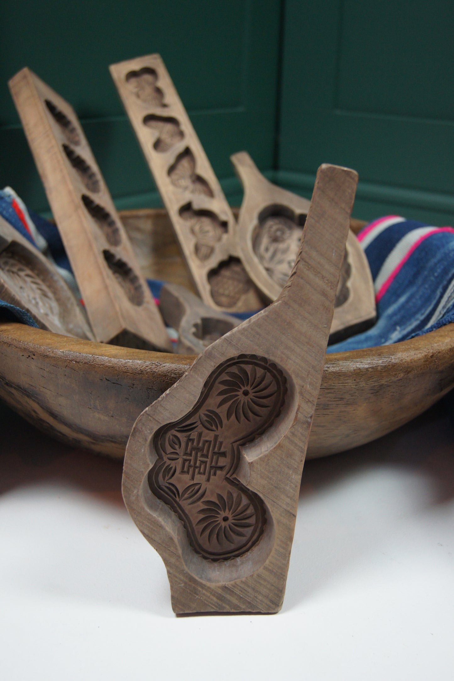 Medium Wooden Vintage Chinese/Japanese Cake Mold