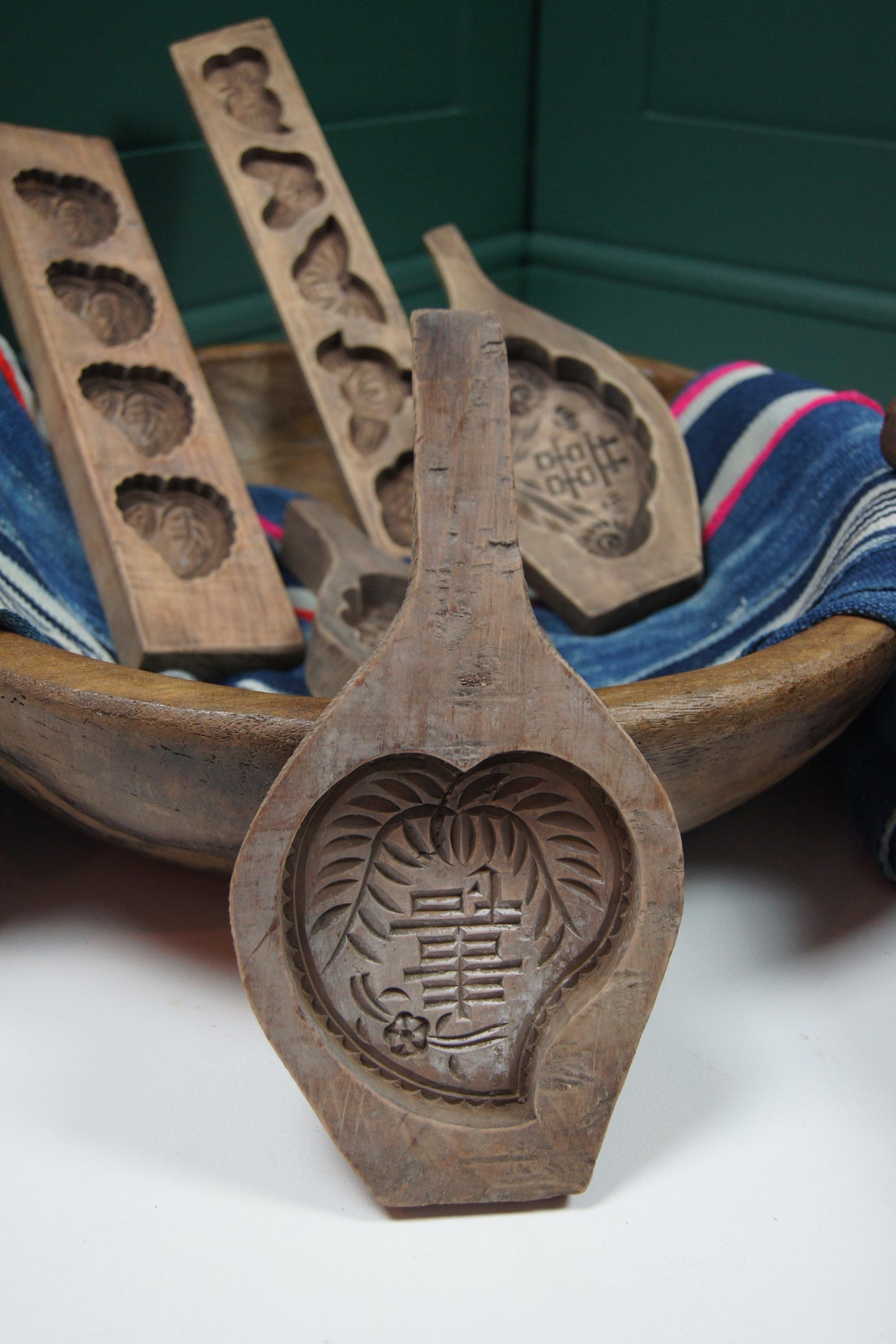 Medium Wooden Vintage Chinese/Japanese Cake Mold