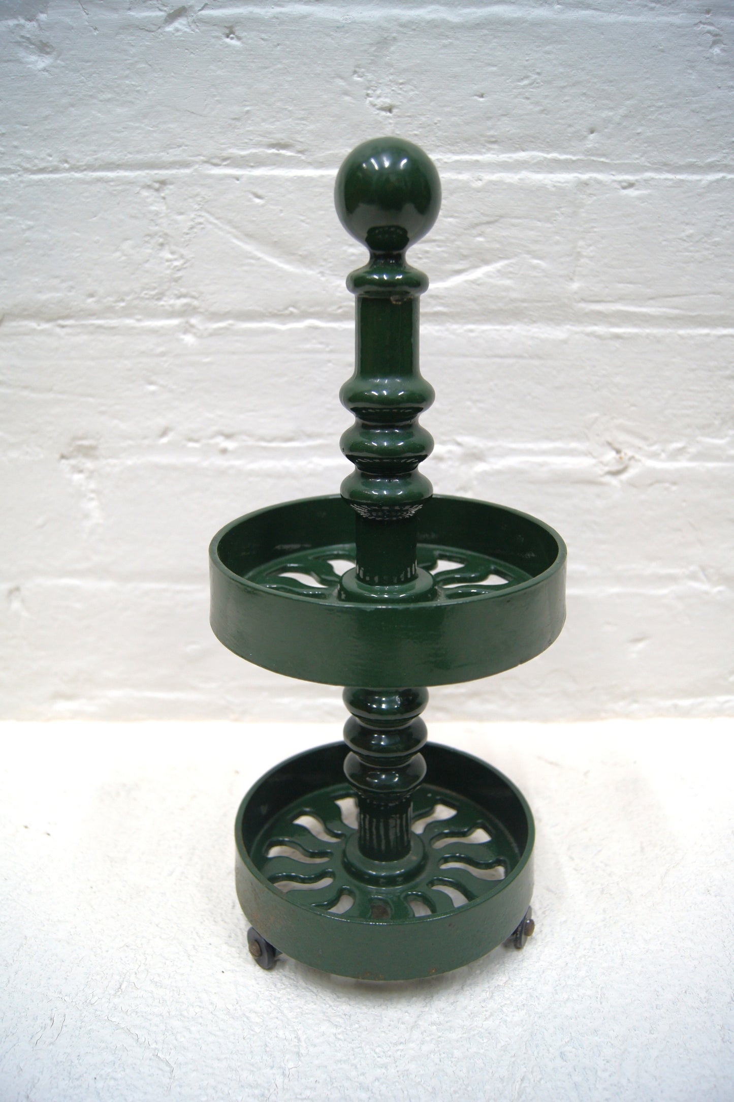 Vintage Victor Robert Welch Cast Iron Green Egg Holder / Spice Rack