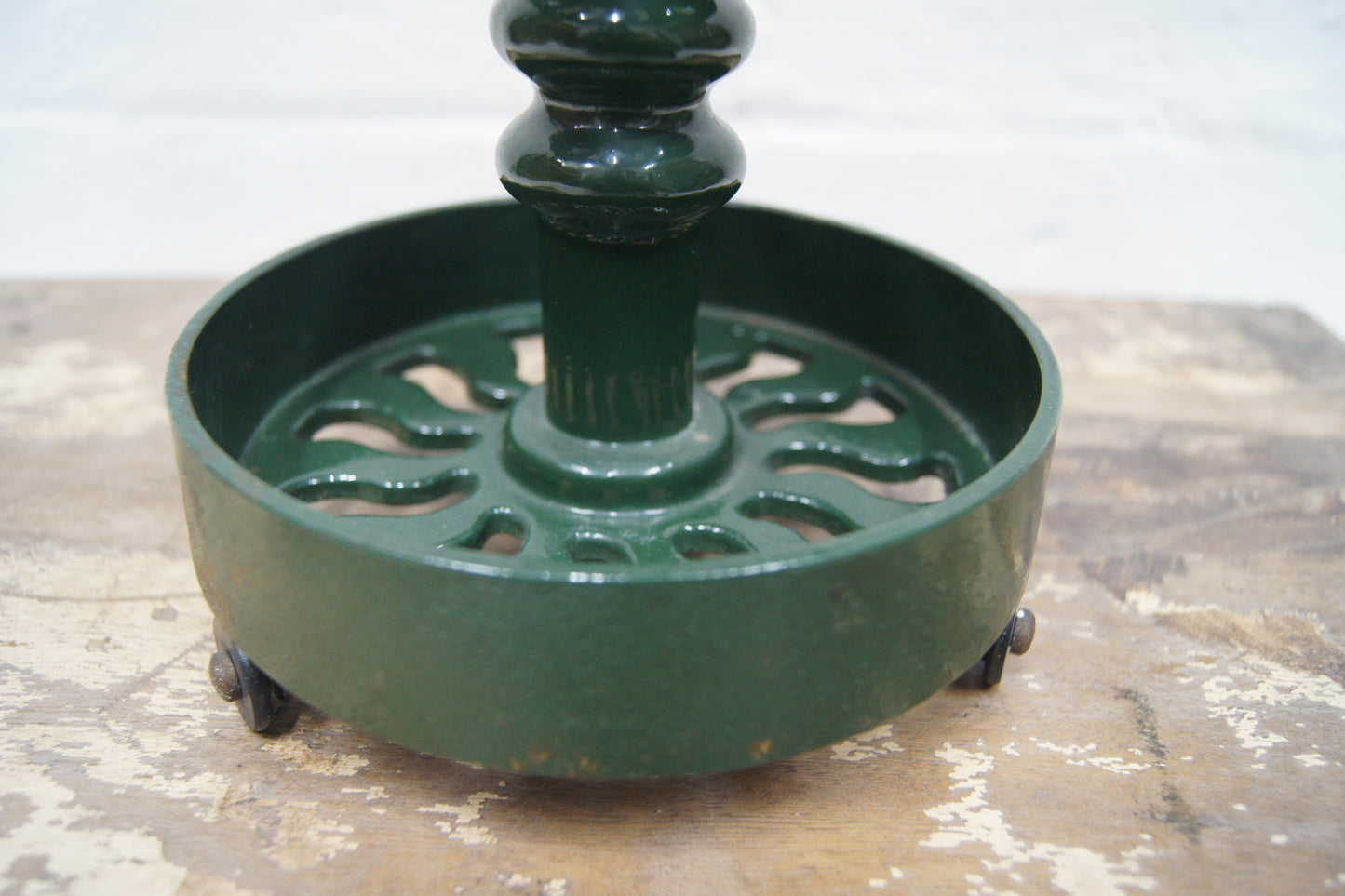 Vintage Victor Robert Welch Cast Iron Green Egg Holder / Spice Rack