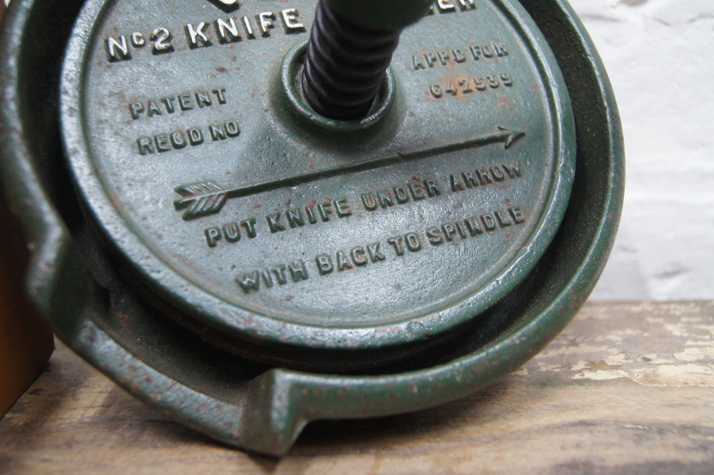 Vintage Knife Cleaner Tool British Racing Green - Vono No.2