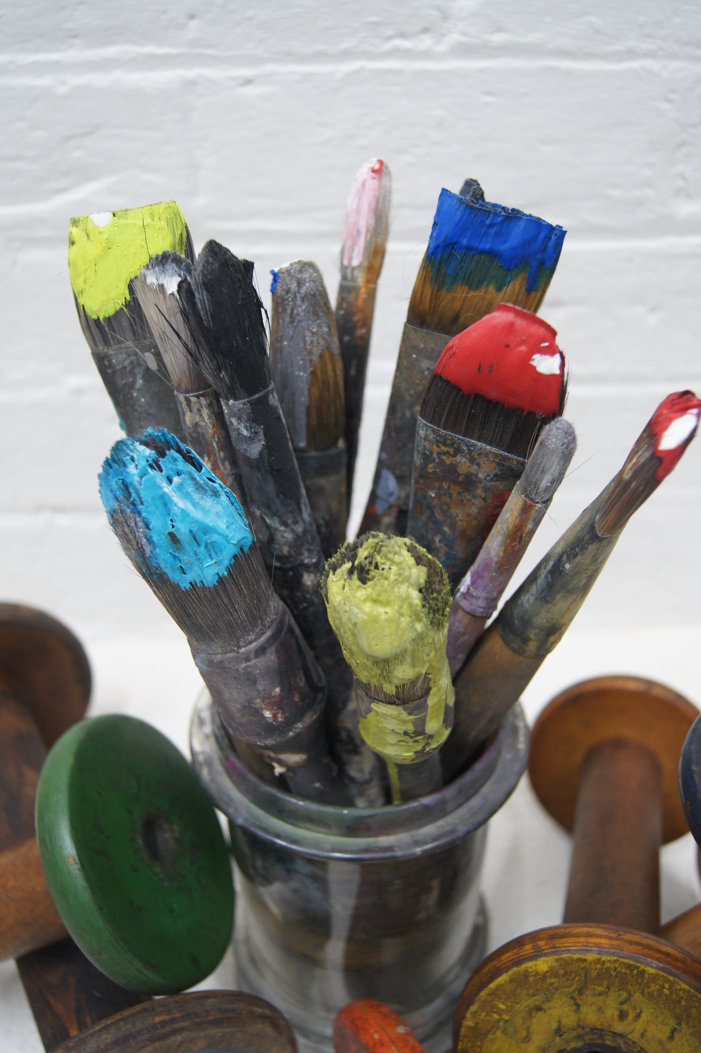 Large French Artists Paint Brushes & Display Glass