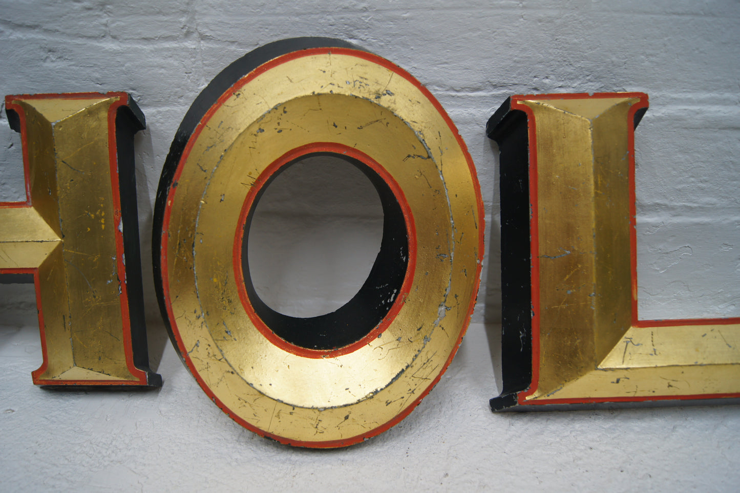 Vintage Pub 'HOLe' Letters